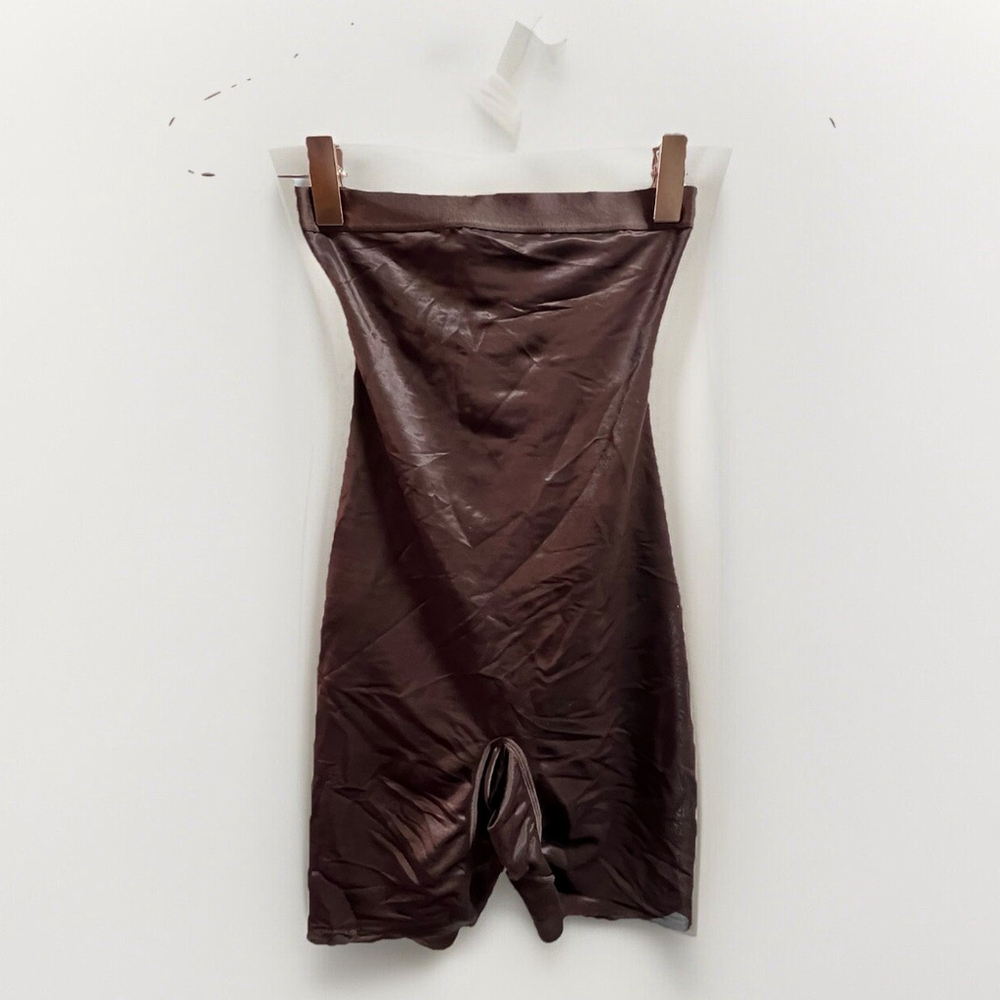 Skims barely‎ there Shapeware high waist shorts color Cocoa Size XS